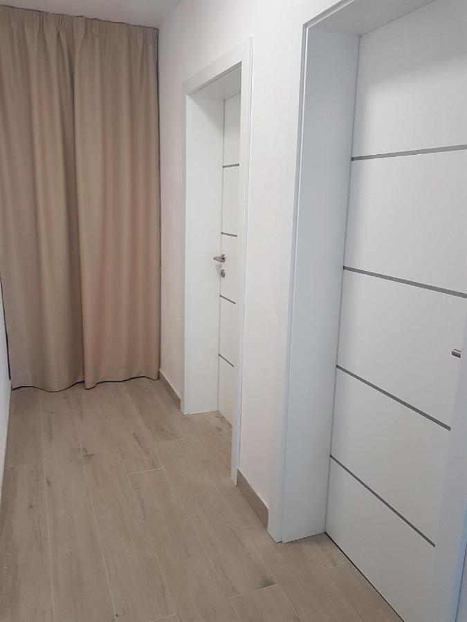 Rooms Lanterna Metajna Exterior foto